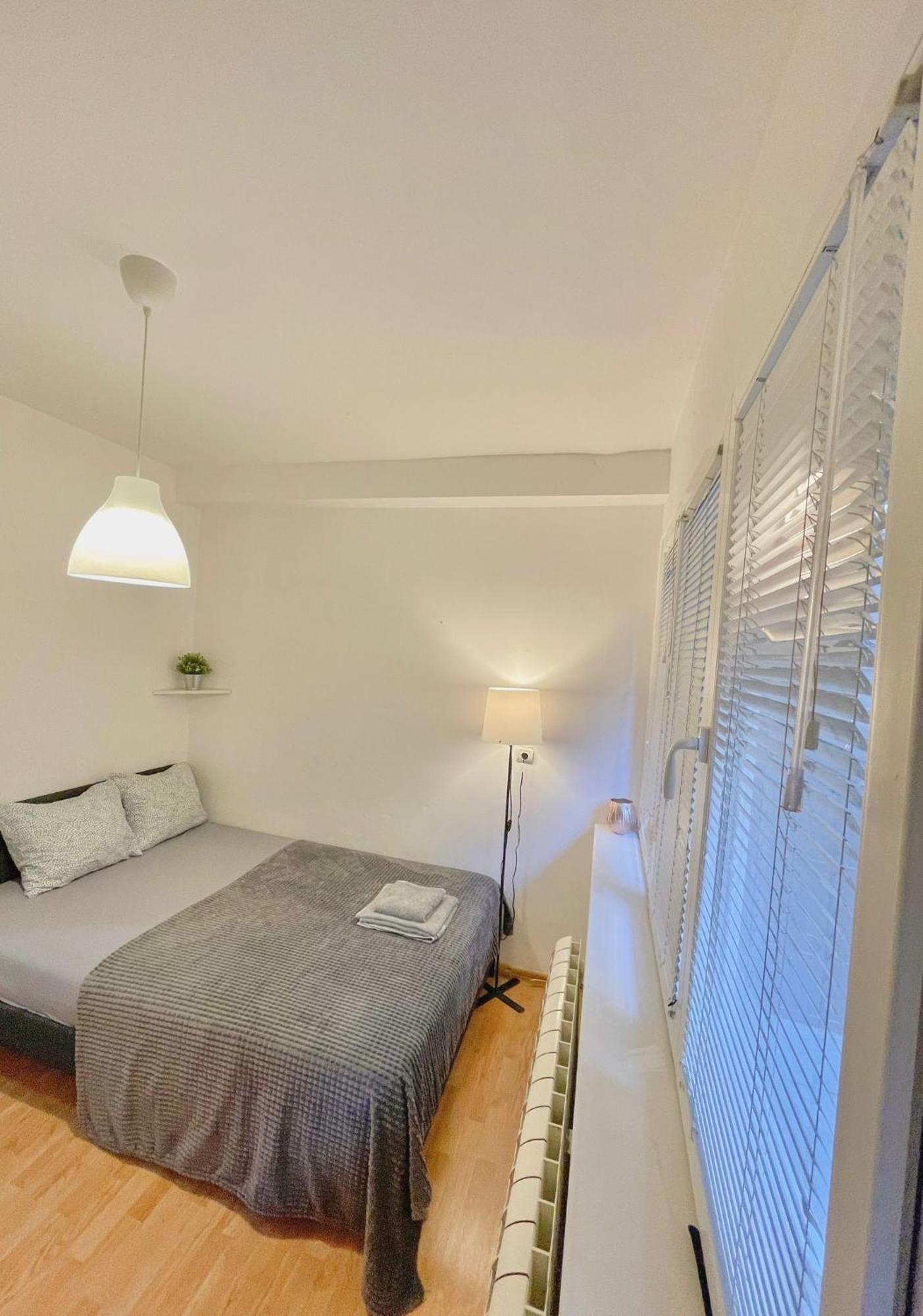 Slavija Mcd Apartment Belgrad Exterior foto